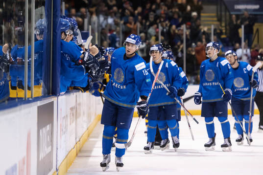 Batyrlan Muratov of Kazakhstan celebrates