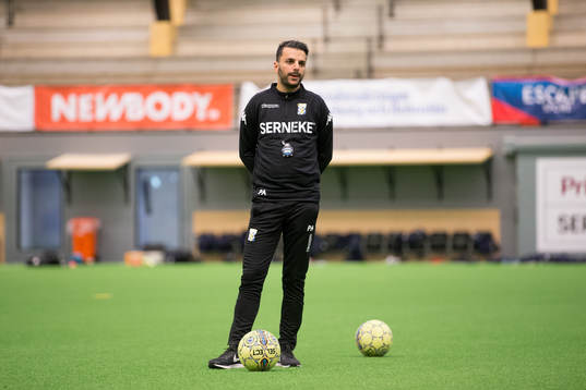 IFK Göteborgs tränare Poya Asbaghi