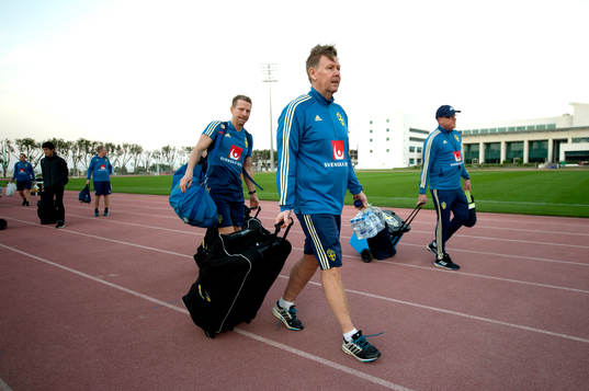 Sweden's assistant coach Peter Wettergren and head coach