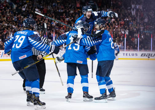 Anton Lundell, Valtteri Puustinen, Oskari Laaksonen and