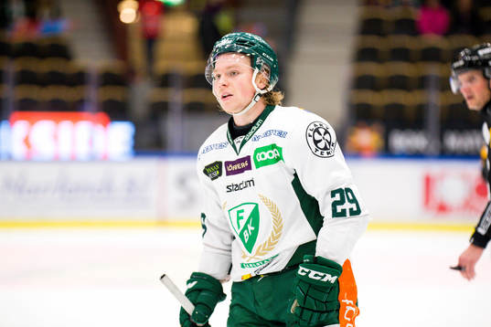 Färjestads Oskar Steen