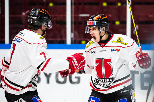 Örebros Shane Harper jublar