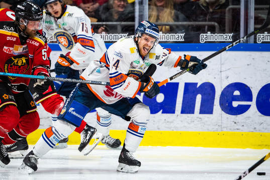 Luleås Daniel Sondell och Växjös Brendan Shinnimin