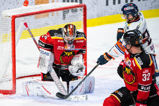 Luleås målvakt Joel Lassinantti och Växjös Brendan