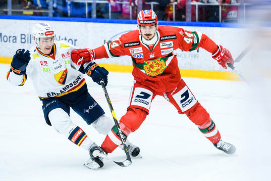 Djurgårdens Tom Nilsson och Moras Matej Stransky
