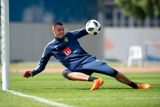 Sweden's goalkeeper Oscar Linnér