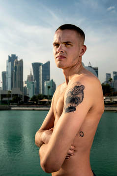 Sveriges och AIKs målvakt Oscar Linnér med sin tatuering