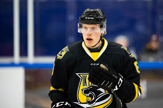 Panterns Albin Johansson med sydd näsa