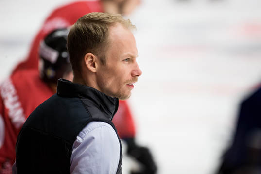 Assistant coach Johan Lundskog of Frölunda