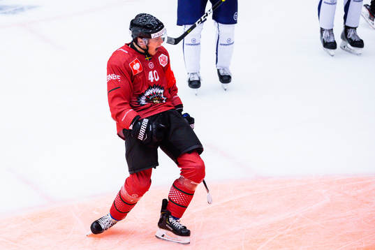 Joel Mustonen of Frölunda celebrates