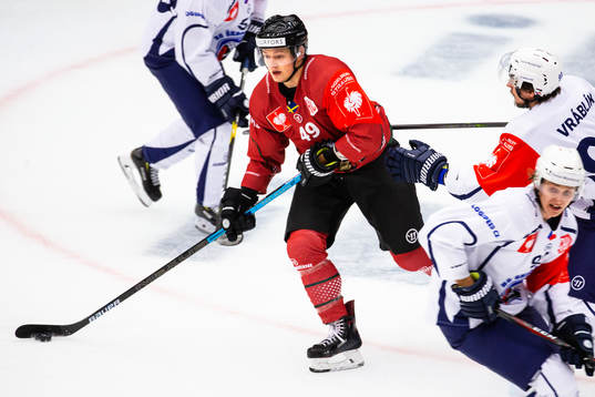 Rhett Rakshani of Frölunda