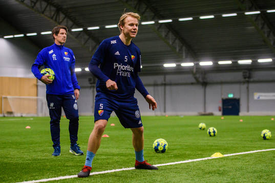 Tränare Thomas Lagerlöf och Elliot Käck