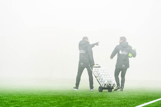 Manager Jimmy Thelin och assisterande manager Nuno De