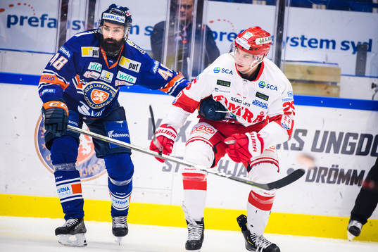 Växjös Daniel Rahimi och Timrås Patrik Blomberg