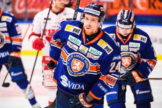 Växjös Brendan Shinnimin jublar