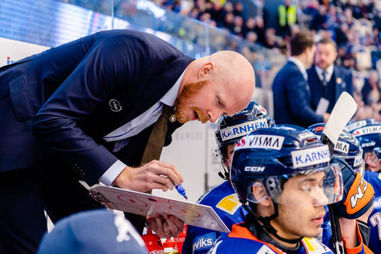 Växjös assisterande tränare Tobias Thermell