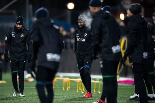 Stefan Silva (v) och Henok Goitom (h)