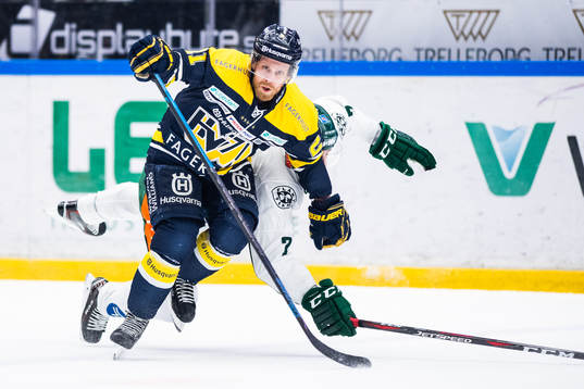 s Mattias Tedenby och Färjestads Johan Ivarsson