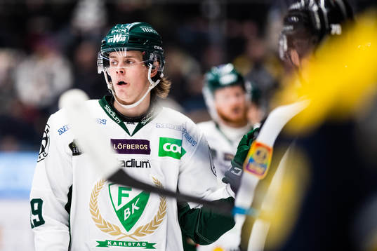 Färjestads Carl Jakobsson jublar
