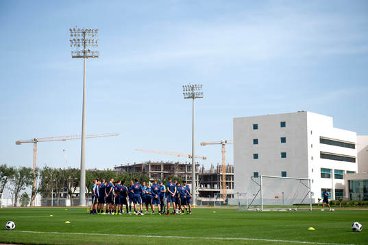 Sweden players gather up