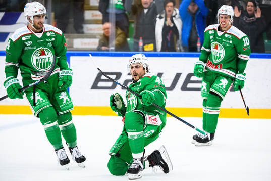 Rögles Daniel Widing jublar