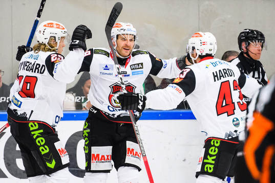 Malmö Redhawks Frederik Storm jublar