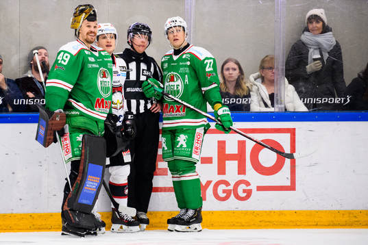 Rögles målvakt Justin Pogge, Jesper Williamsson, Malmö