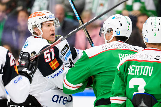 Malmö Redhawks Emil Sylvegård i bråk med Rögles Alen