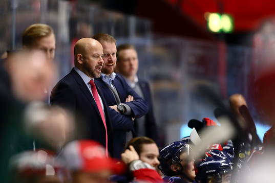 Linköpings tränare Tommy Jonsson reagerar