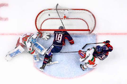 Mål 2-4 av Linköpings James Wright