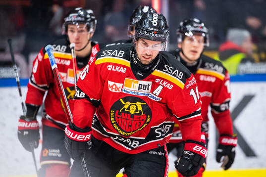Luleås Niklas Olausson jublar