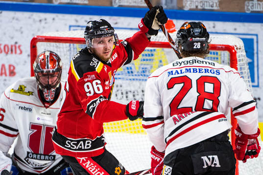 Luleås Robin Kovacs jublar