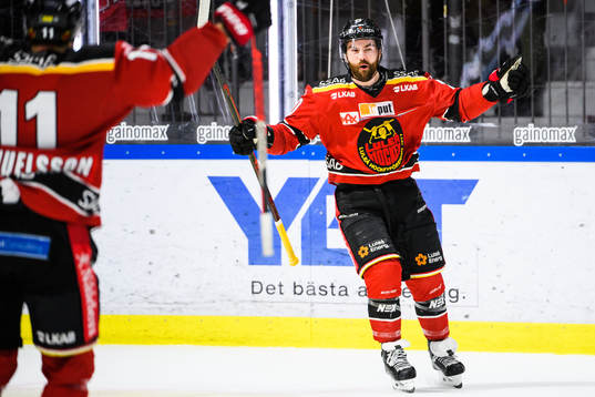 Luleås Jack Connolly jublar