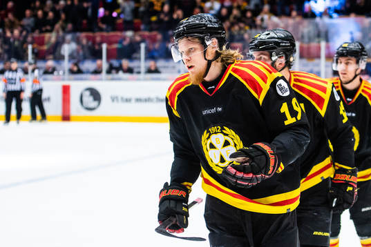 Brynäs Ludvig Nilsson jublar