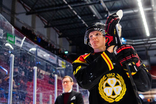 Brynäs Daniel Mannberg jublar