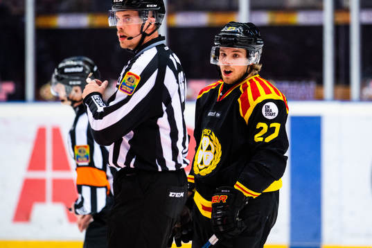 Brynäs Emil Forslund  reagerar på domslut