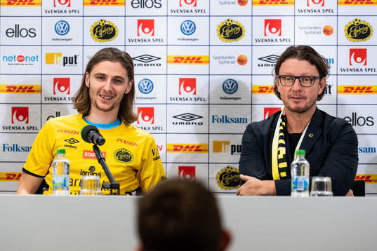 Pawel Cibicki och klubbchef Stefan Andreasson