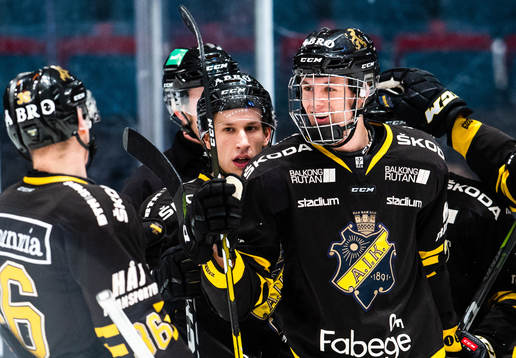 Bläddra bland fler bilder av Ishockey, Hockeyallsvenskan, AIK - Västervik