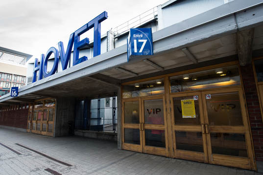 Hovets VIP-entré innan ishockeymatchen i SHL mellan