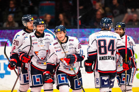 Linköpings Filip Karlsson jublar