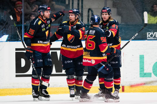 Djurgårdens Petteri Wirtanen jublar