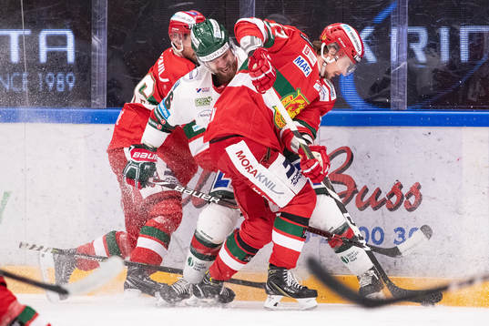 Moras Mathias Bromé och Frölundas Jonathan Sigalet och