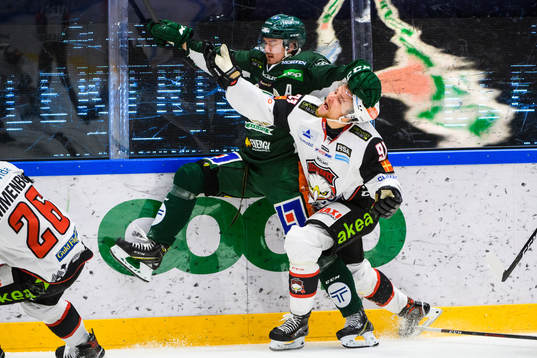 Färjestads Linus Johansson och Malmö Redhawks Max Görtz
