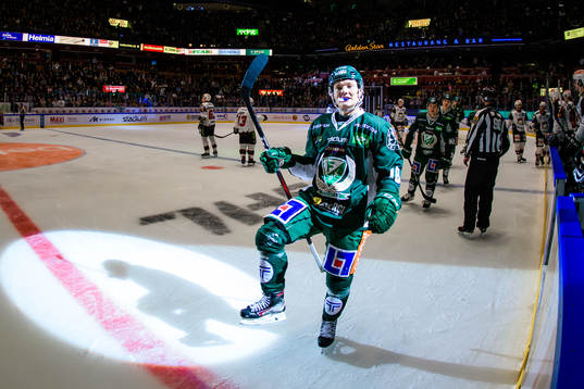 Färjestads Axel Ottosson jublar