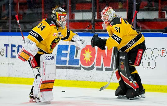 Luleås målvakt Joel Lassinantti och målvakt Niklas Rubin