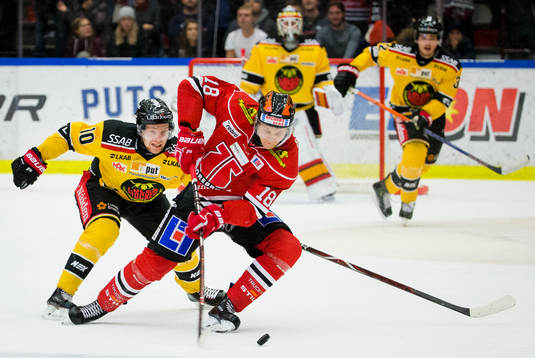 Luleås Einar Emanuelsson och Örebros Rodrigo Abols