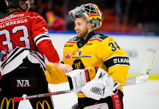 Luleås målvakt Joel Lassinantti är glad