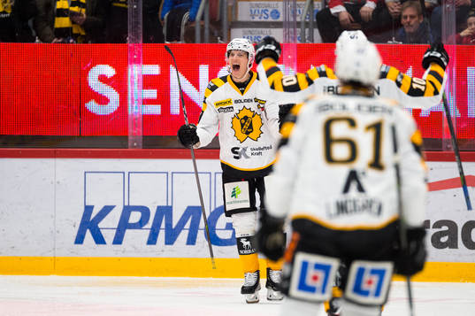 Skellefteås Robin Alvarez jublar