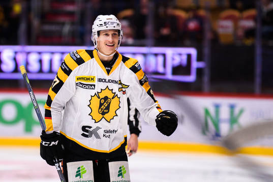 Skellefteås Robin Alvarez jublar