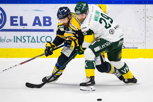 Södertäljes Mikael Ahlén och Björklövens Alexander
